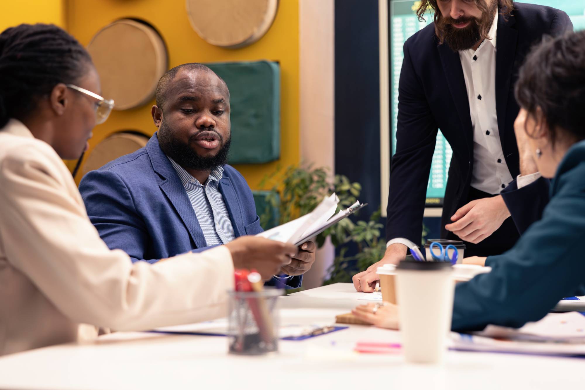 Gestion de crise et relations publiques AKOUMBA ORE CONSULTING