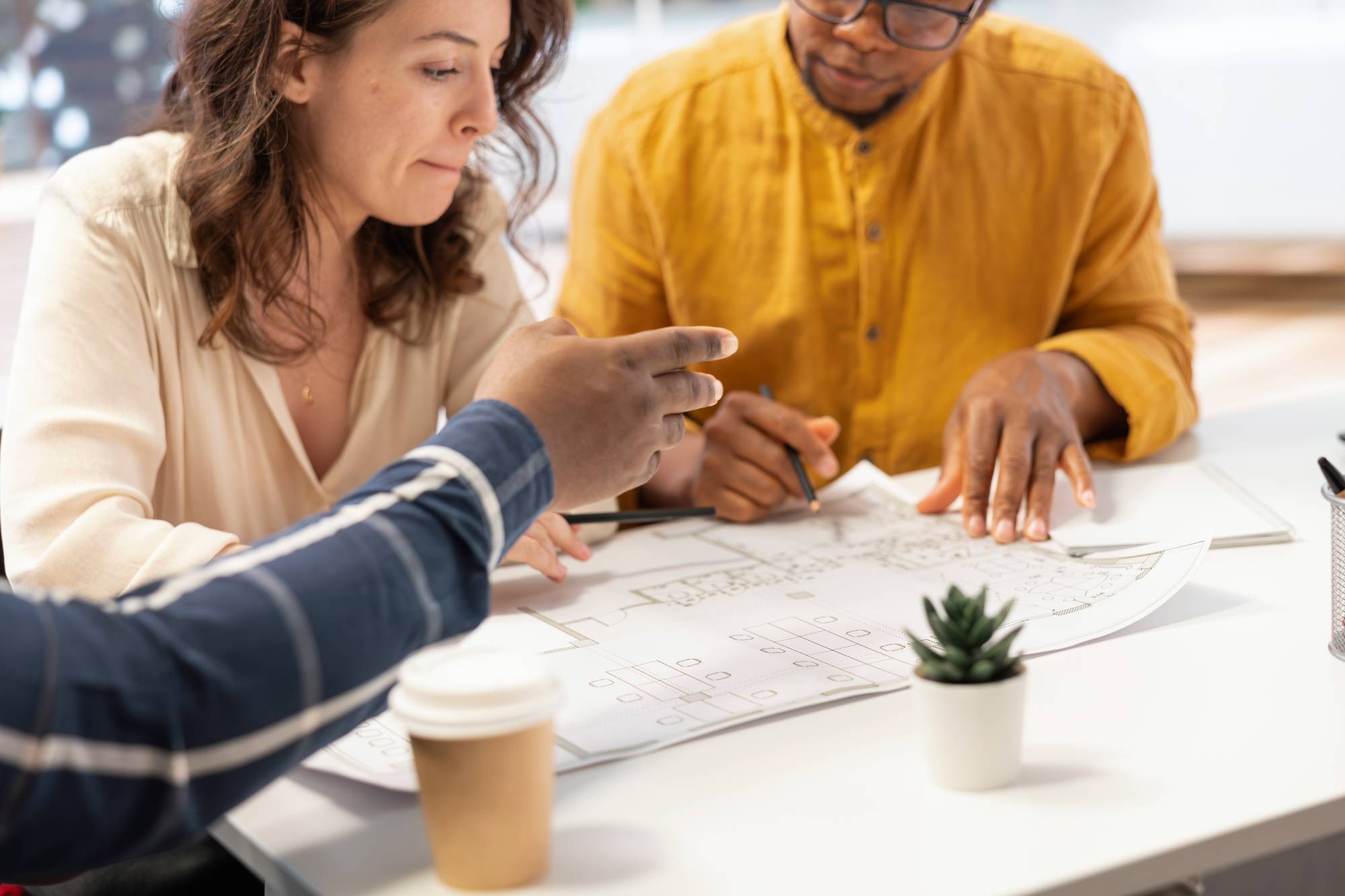 Accompagnement dans la mise en œuvre de projets stratégiques AKOUMBA ORE CONSULTING